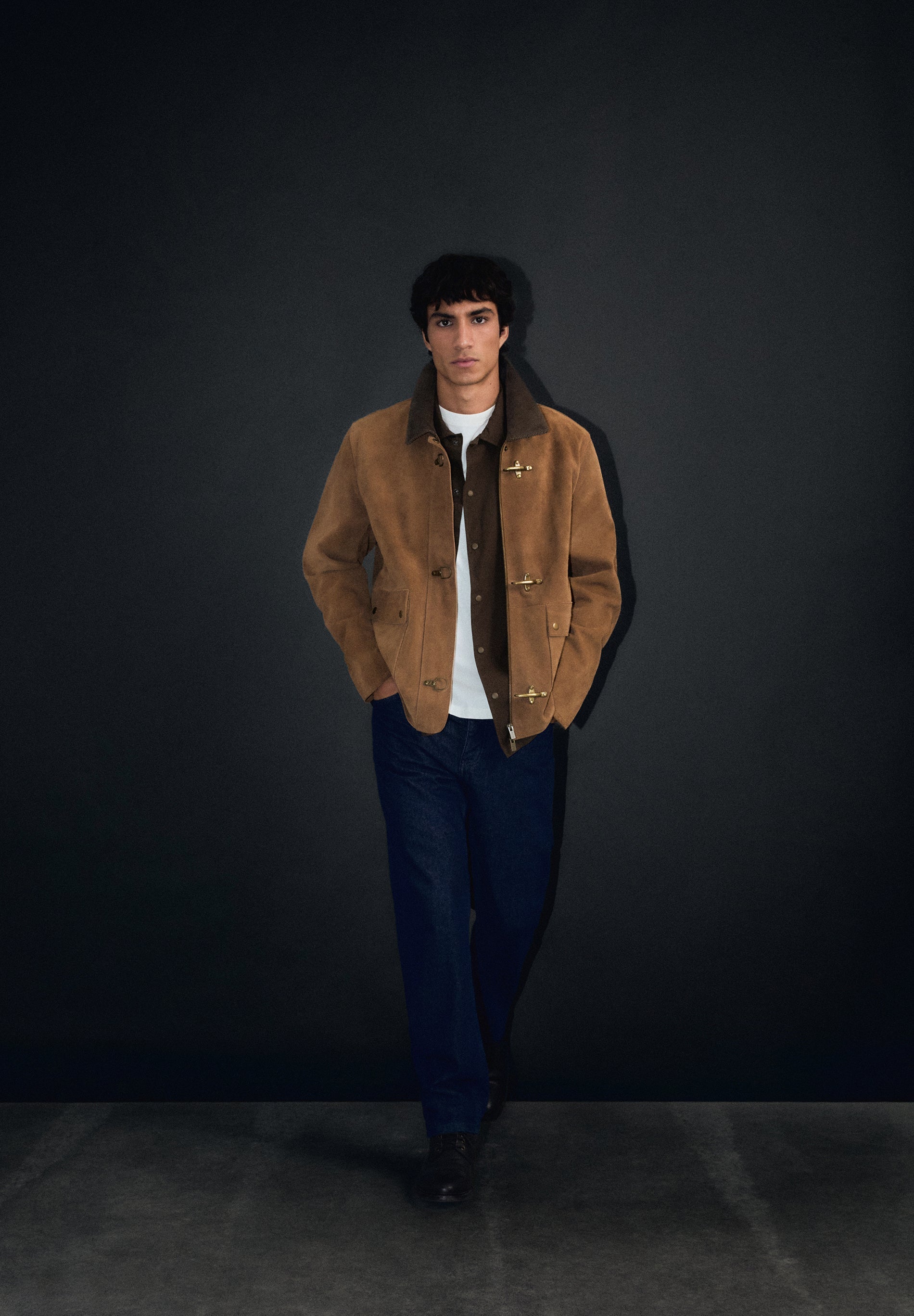 CARDIGAN DE PELE COM GOLA DE BOMBAZINA