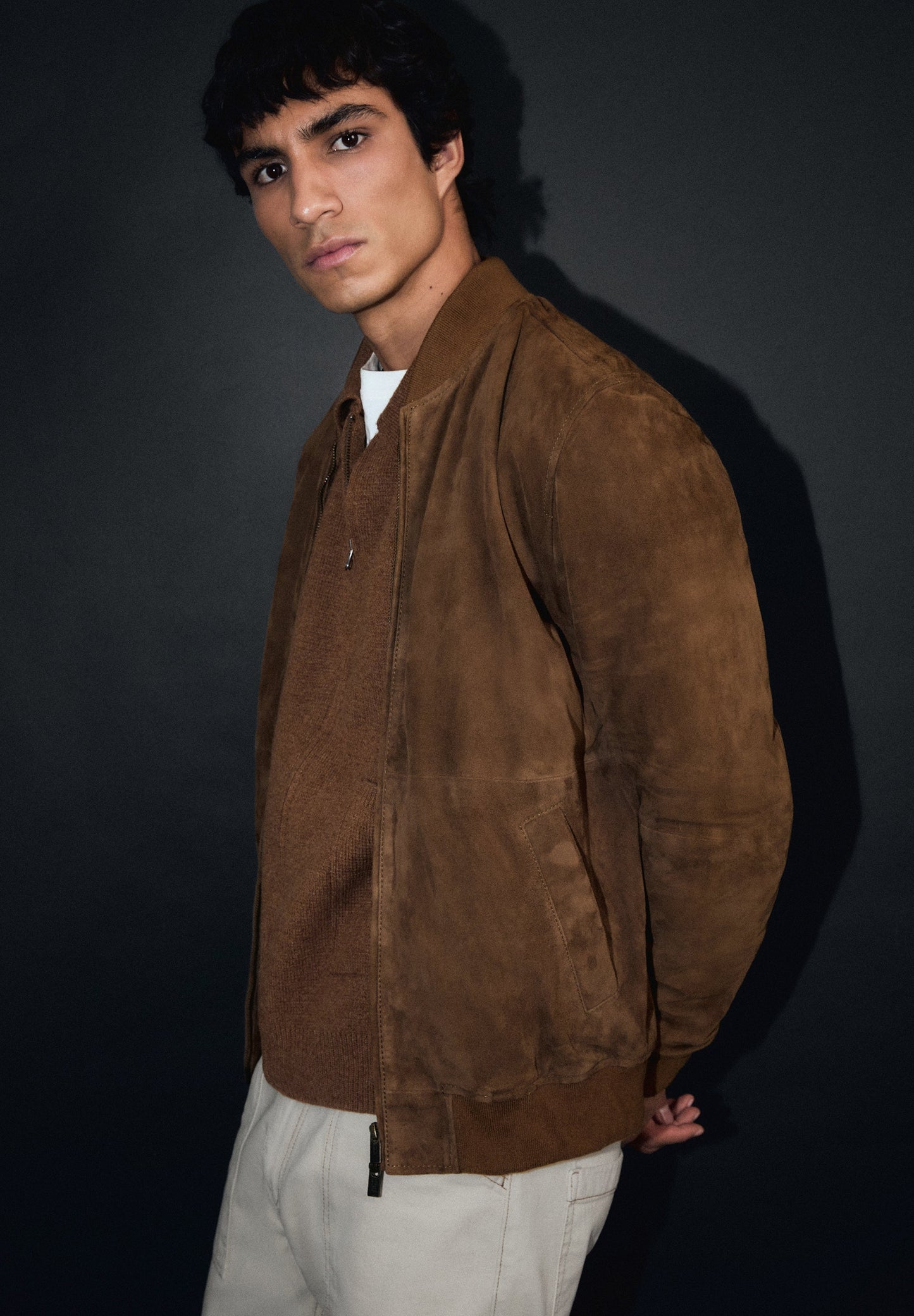 CASACO BOMBER EM PELE