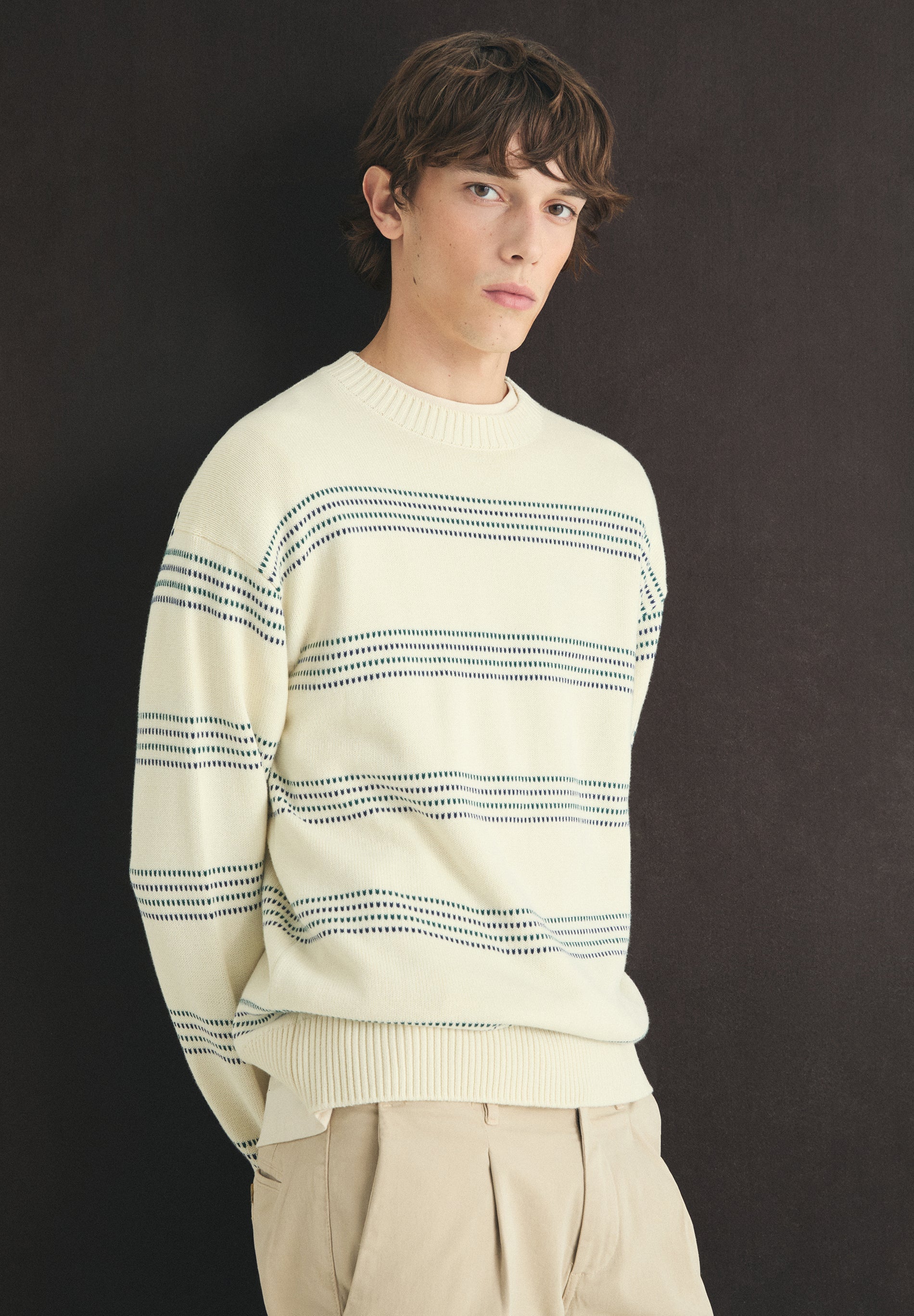 SWEATER ÀS RISCAS RÉTRO