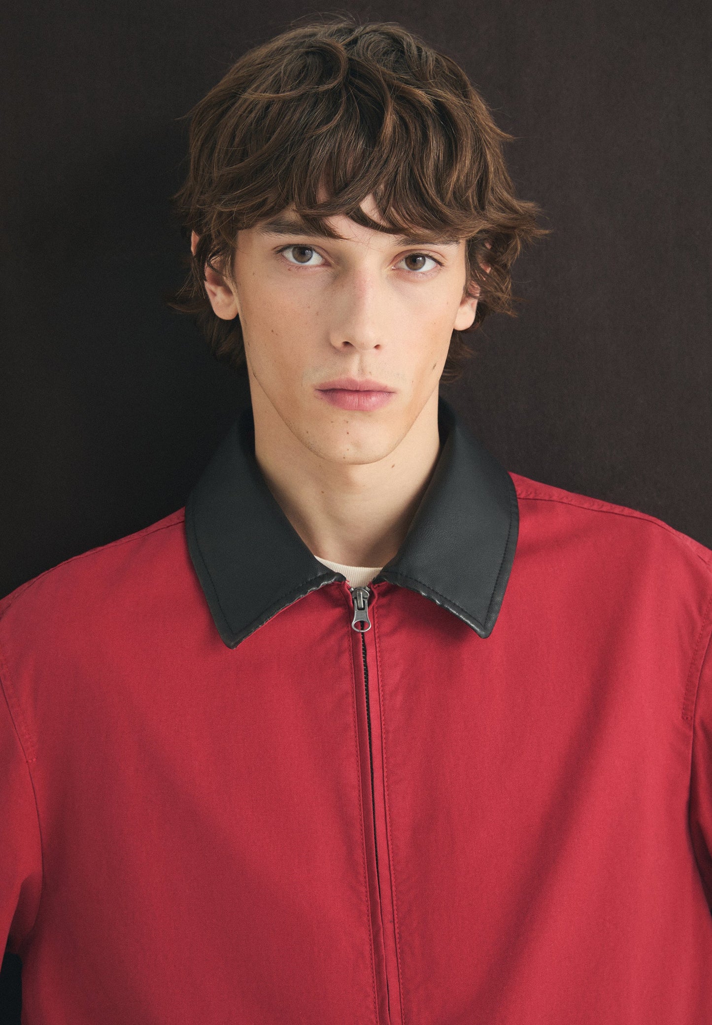 CARDIGAN BOMBER COM GOLA EM CONTRASTE