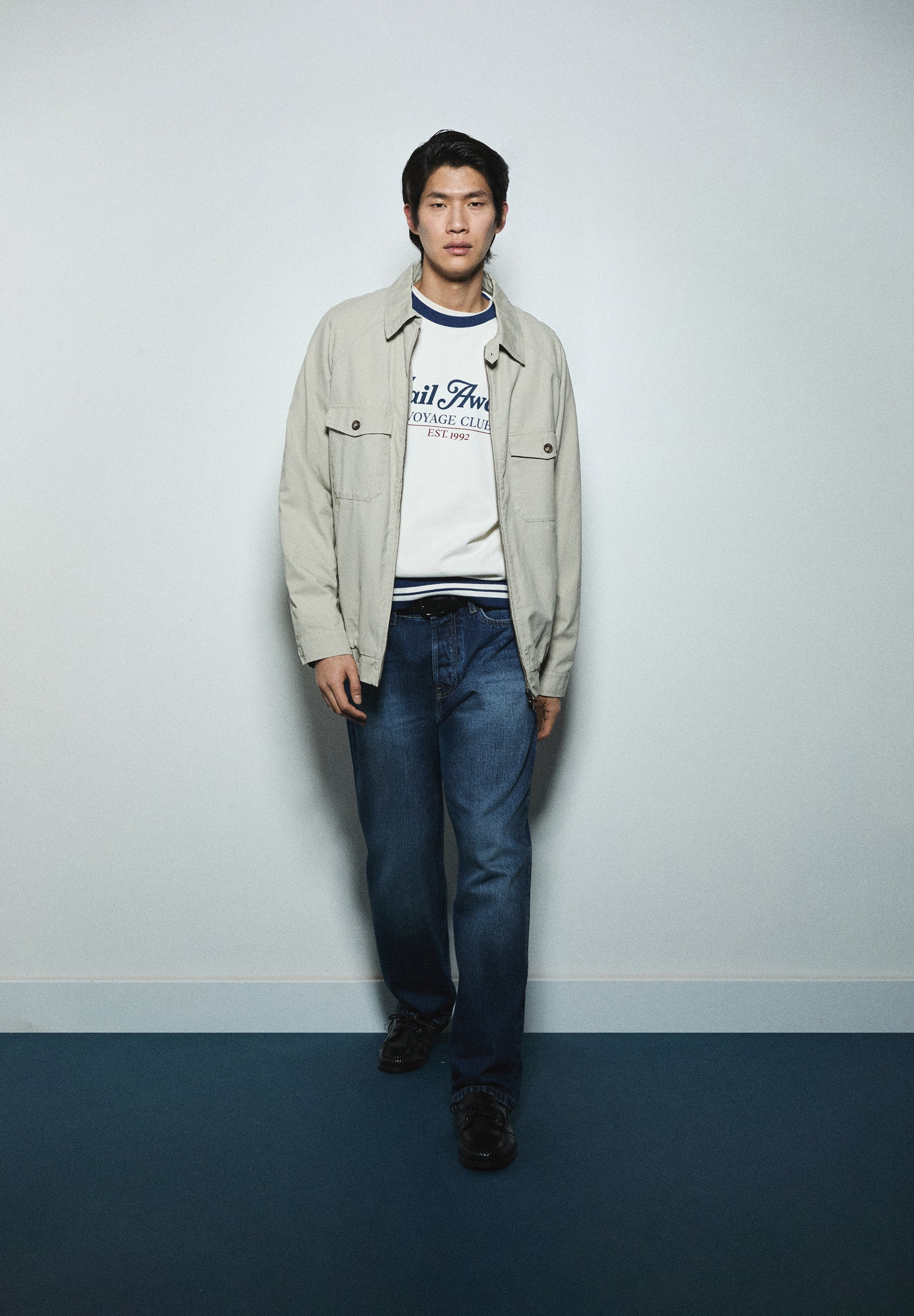 BLUSÃO BOMBER COM MANGA RAGLÃ