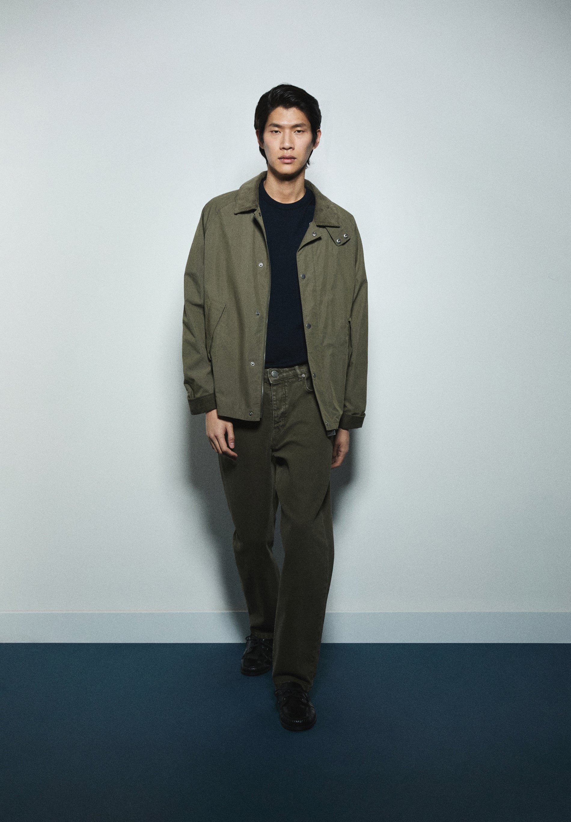 CARDIGAN BOXY COM GOLA DE BOMBAZINA