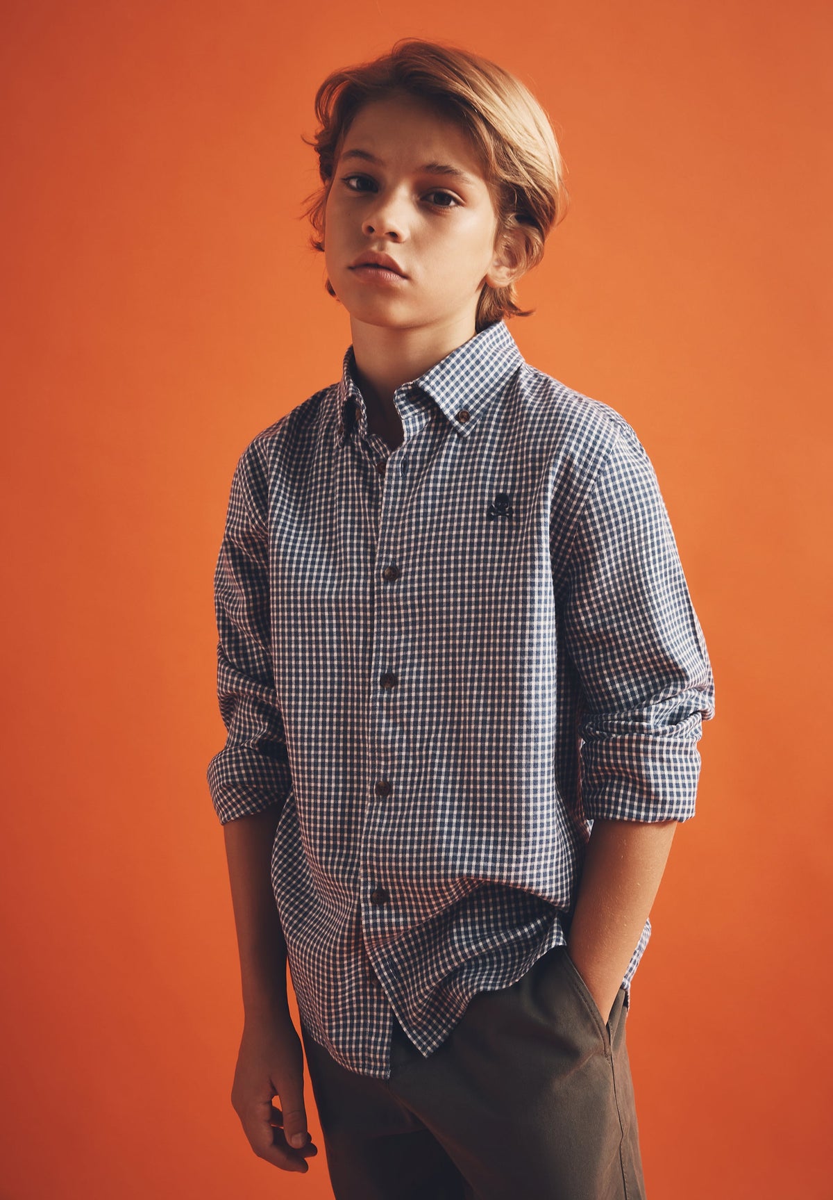 CAMISA DE XADREZ COM DECOTE DE BOTÕES