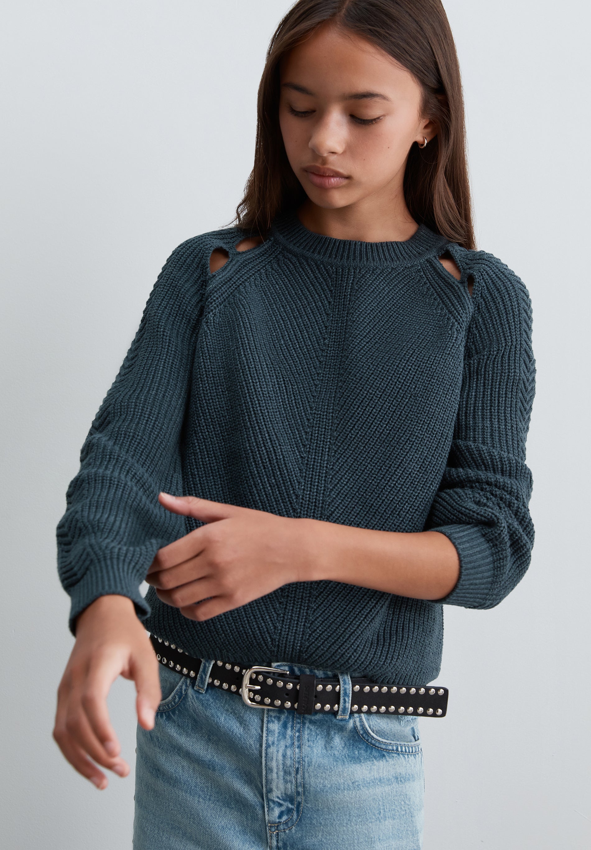 SWEATER DE MALHA COMBINADA COM ABERTURAS