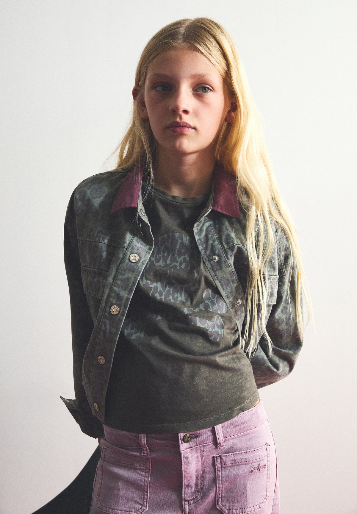 CASACO DENIM COM ESTAMPADO ANIMAL