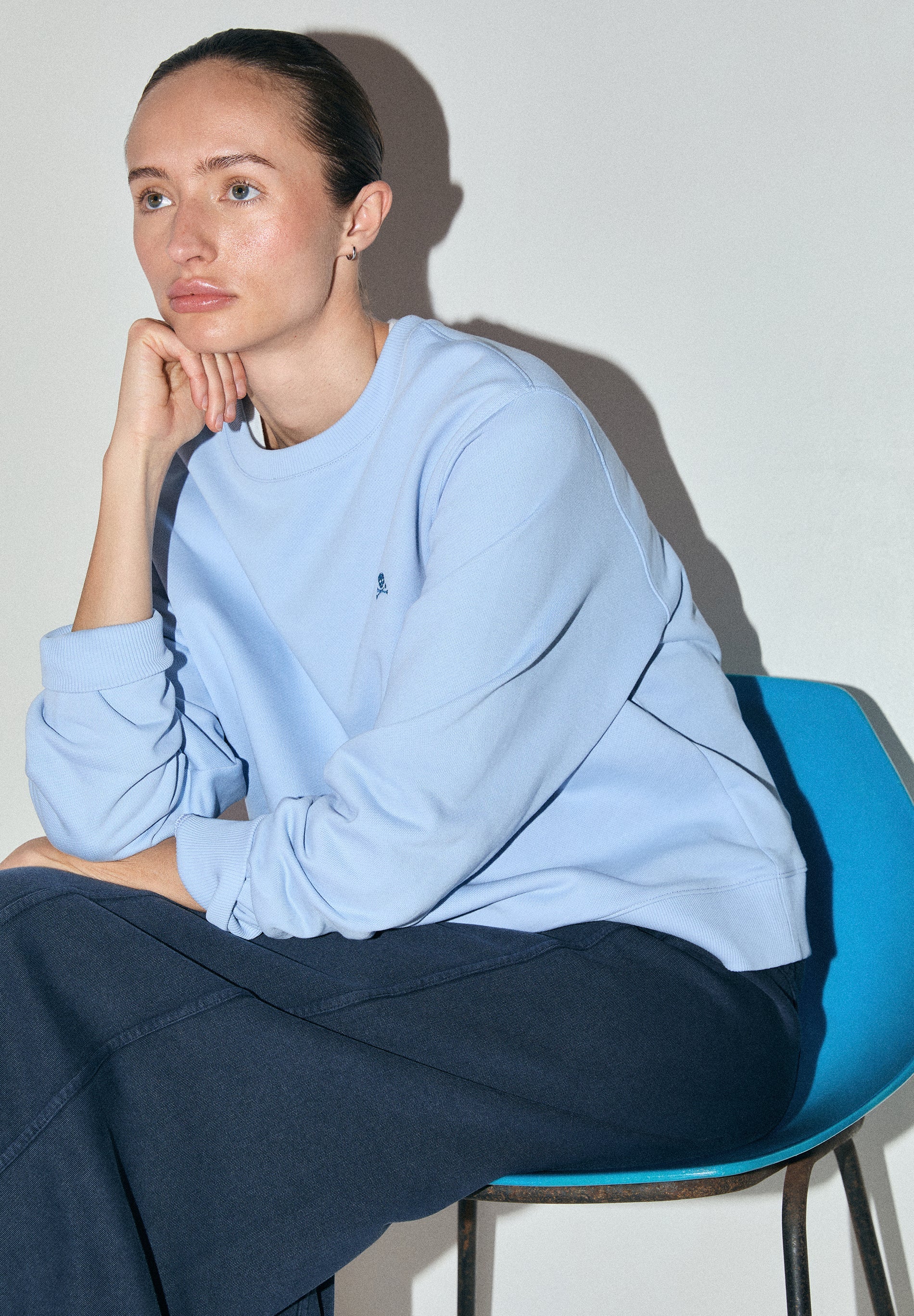 SWEATSHIRT BÁSICA COM SKULL