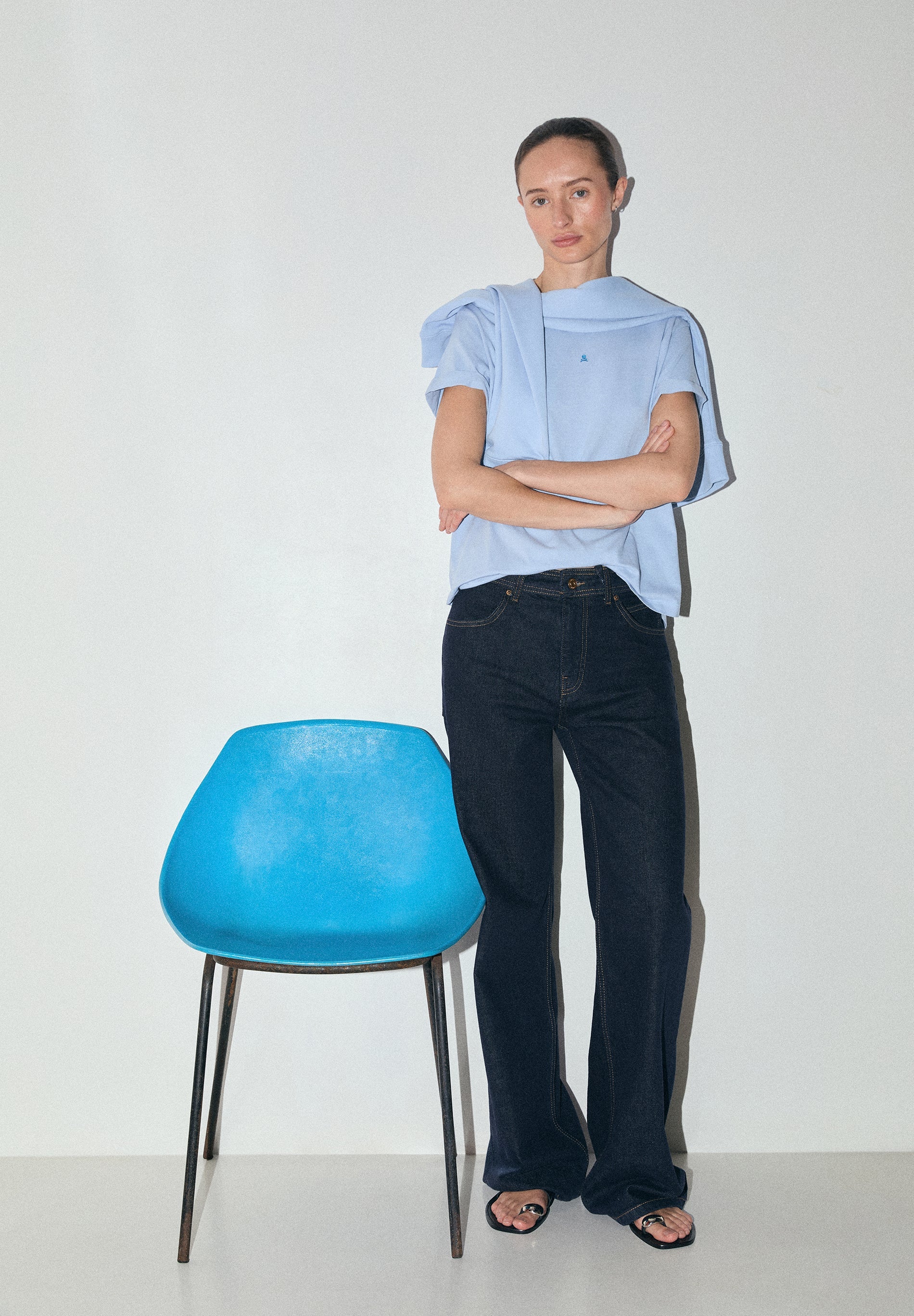 T-SHIRT BÁSICA COM SKULL