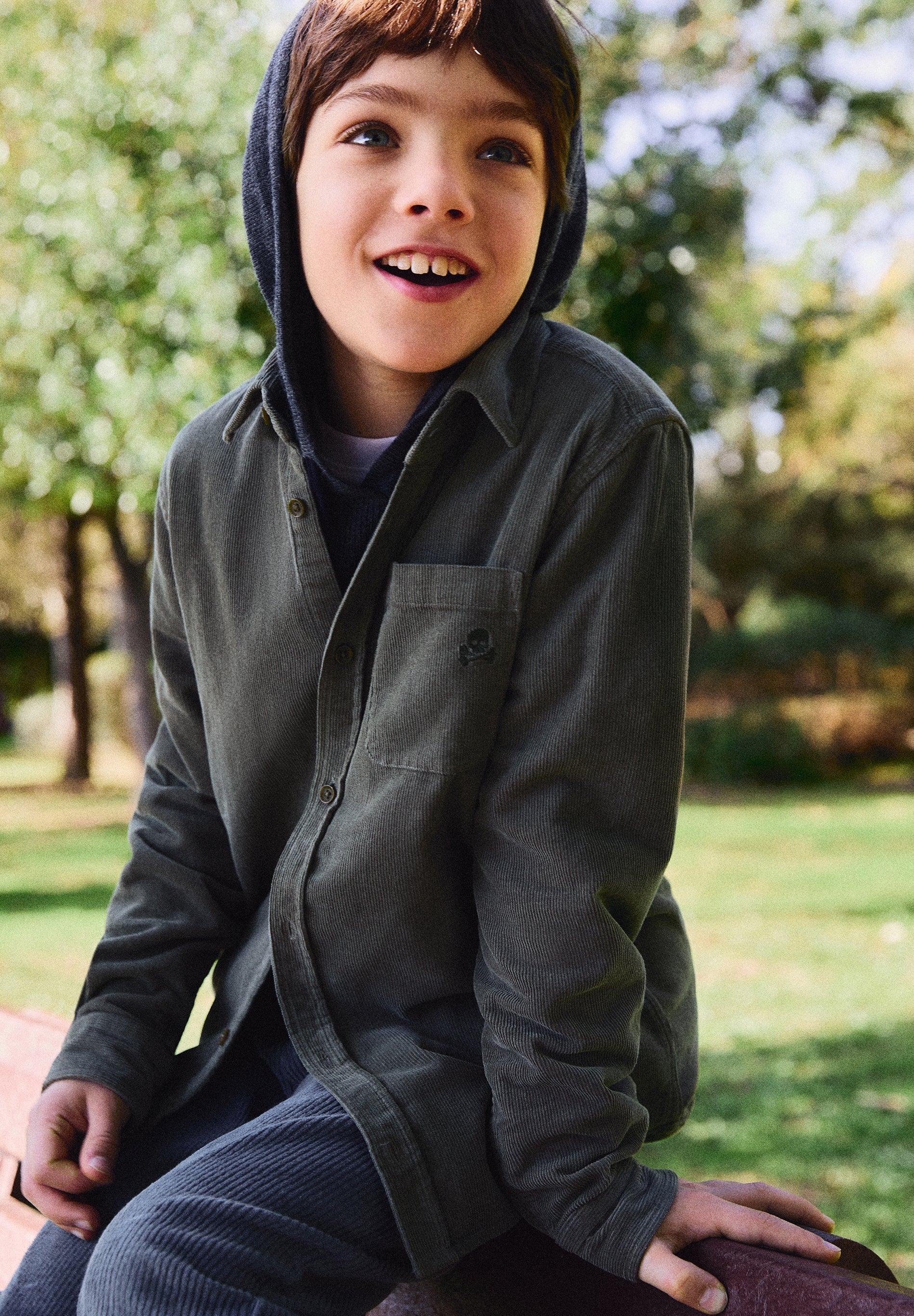 CAMISA BOMBAZINA BORDADA SKULL