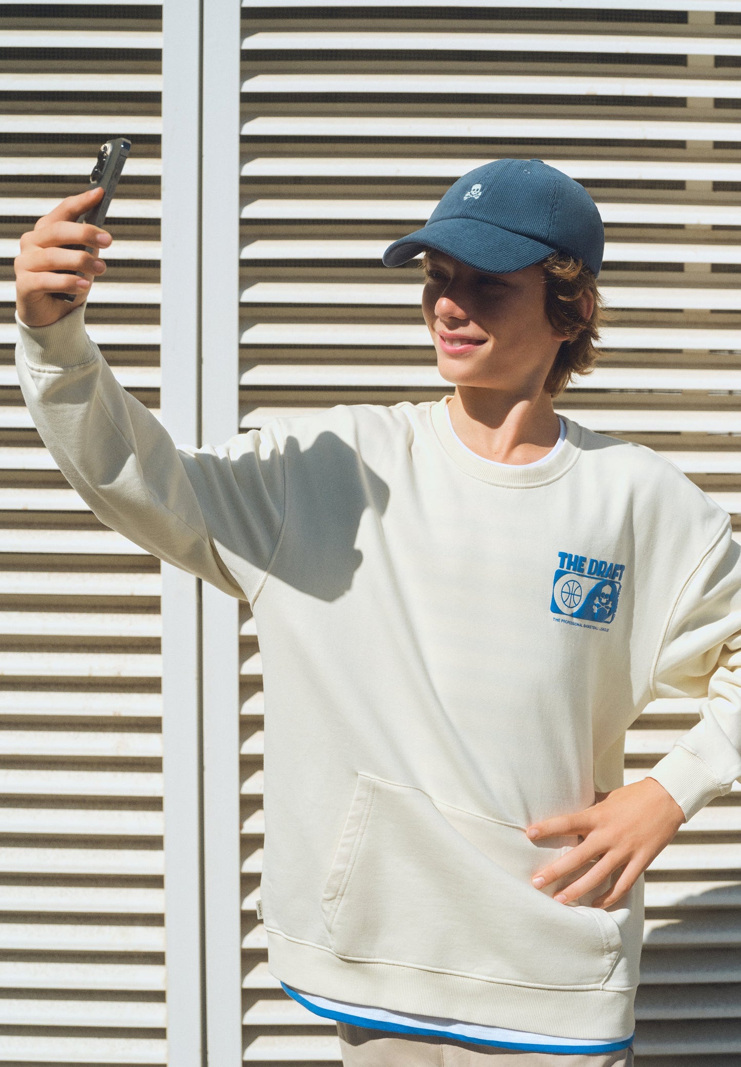 SWEATSHIRT COM PADRÃO A CONTRASTAR