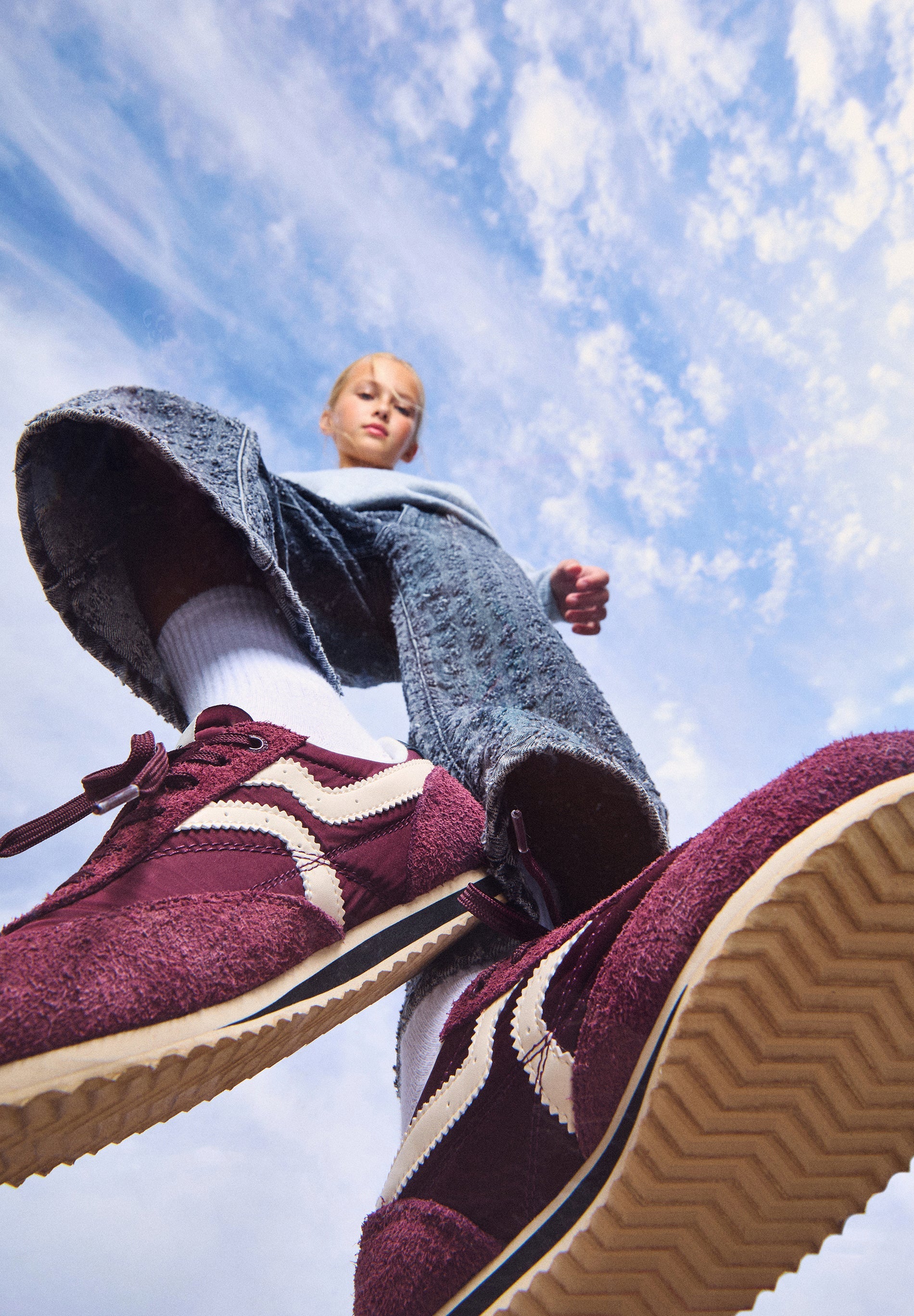 SAPATILHAS DE CAMURÇA ESTILO RÉTRO