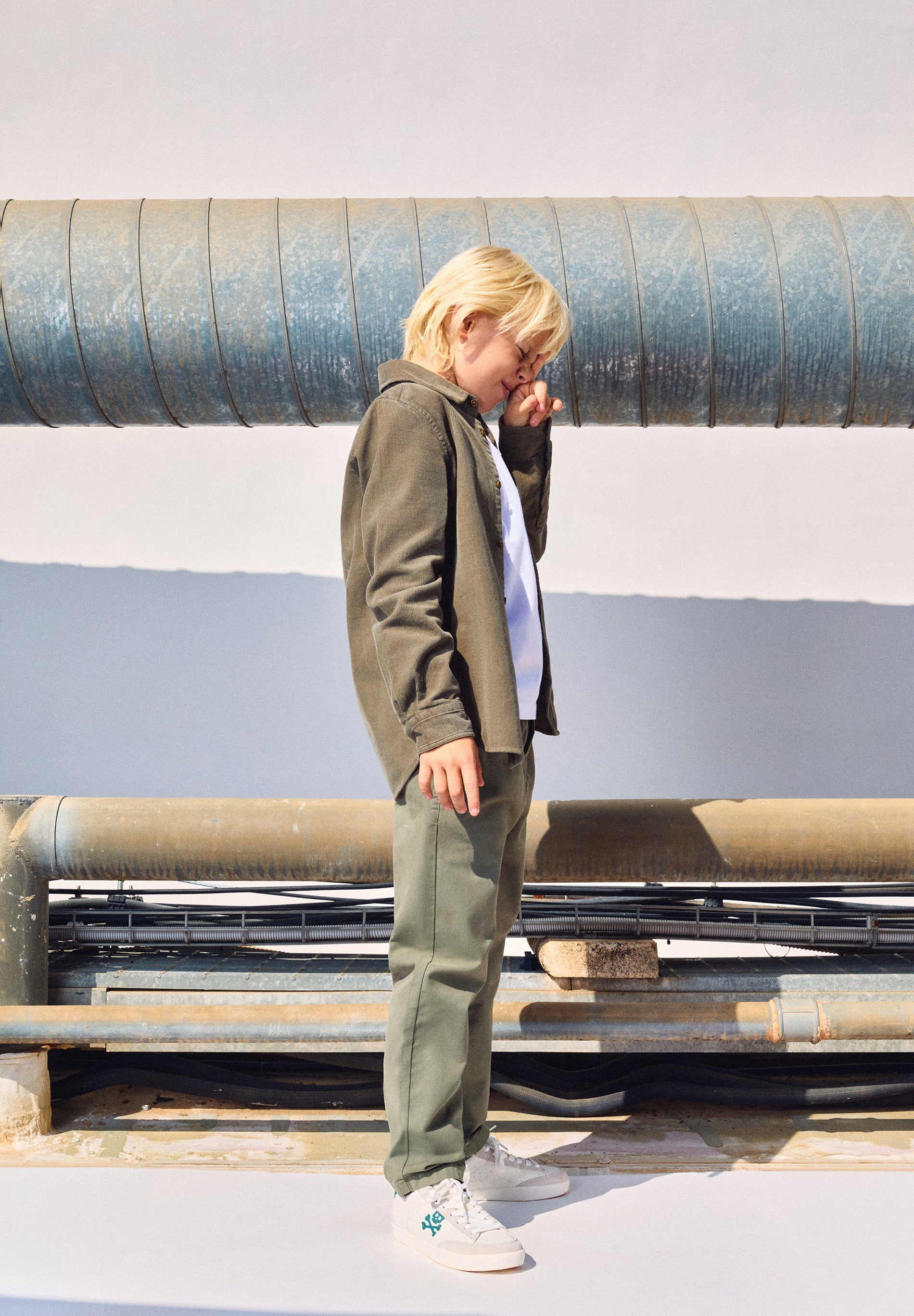 CAMISA BOMBAZINA BORDADA SKULL