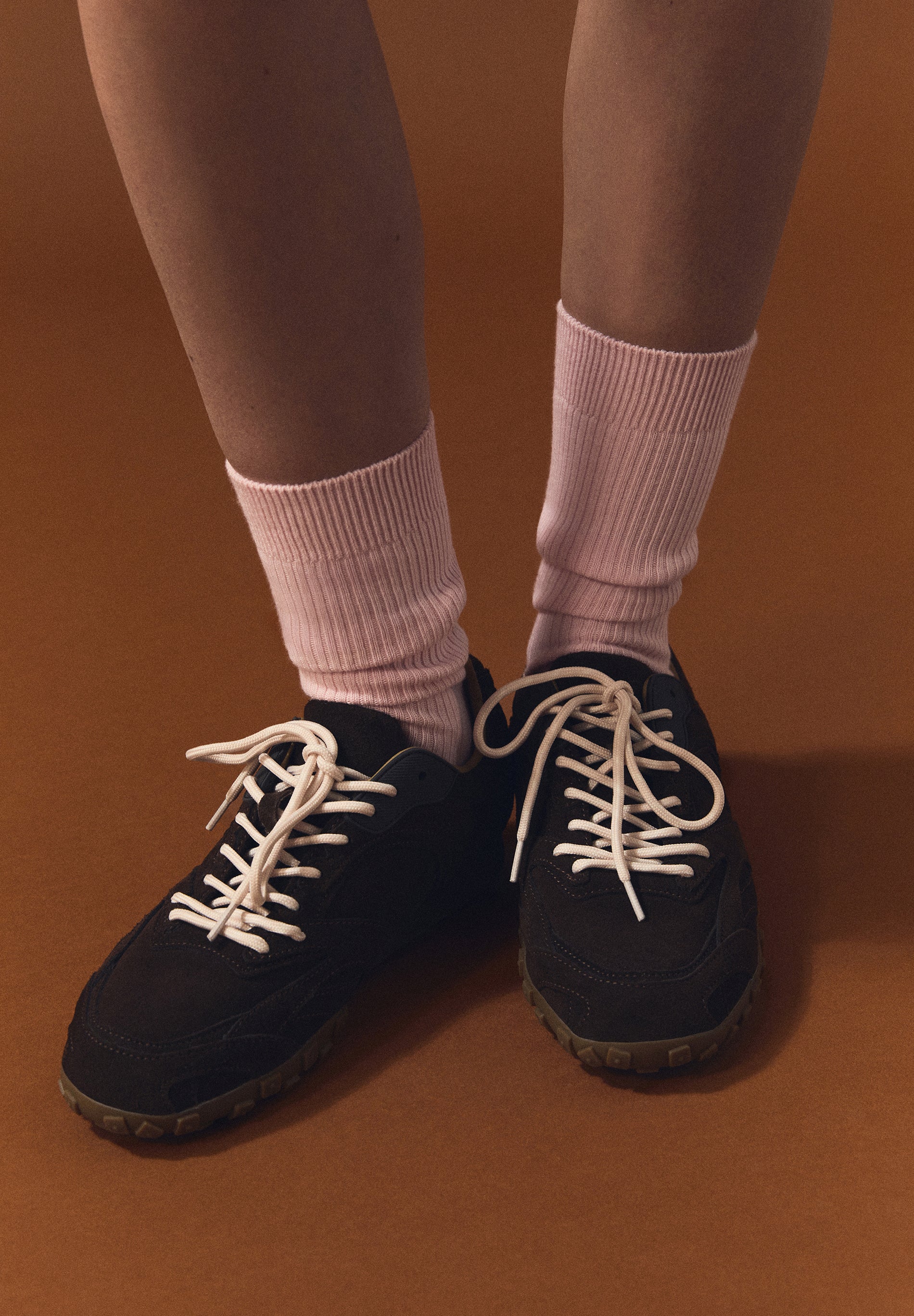 SAPATILHAS RUNNING EM CAMURÇA