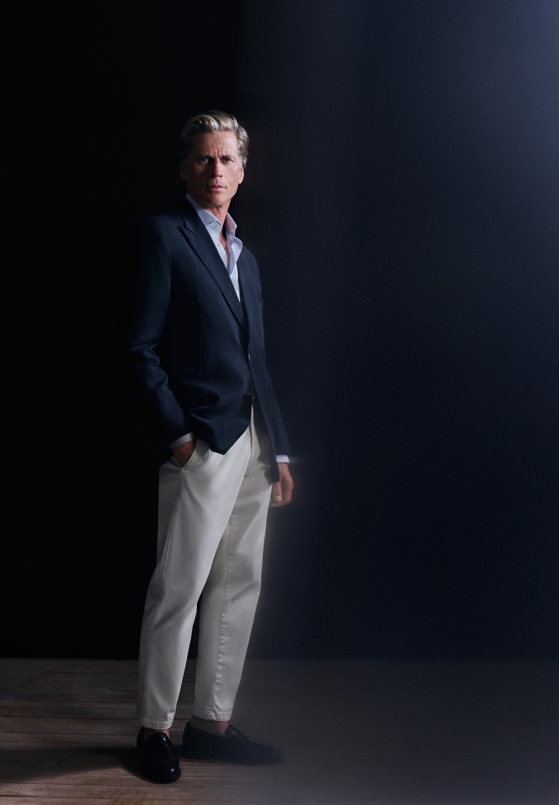 CALÇAS CHINOS DE PINÇAS RELAXED