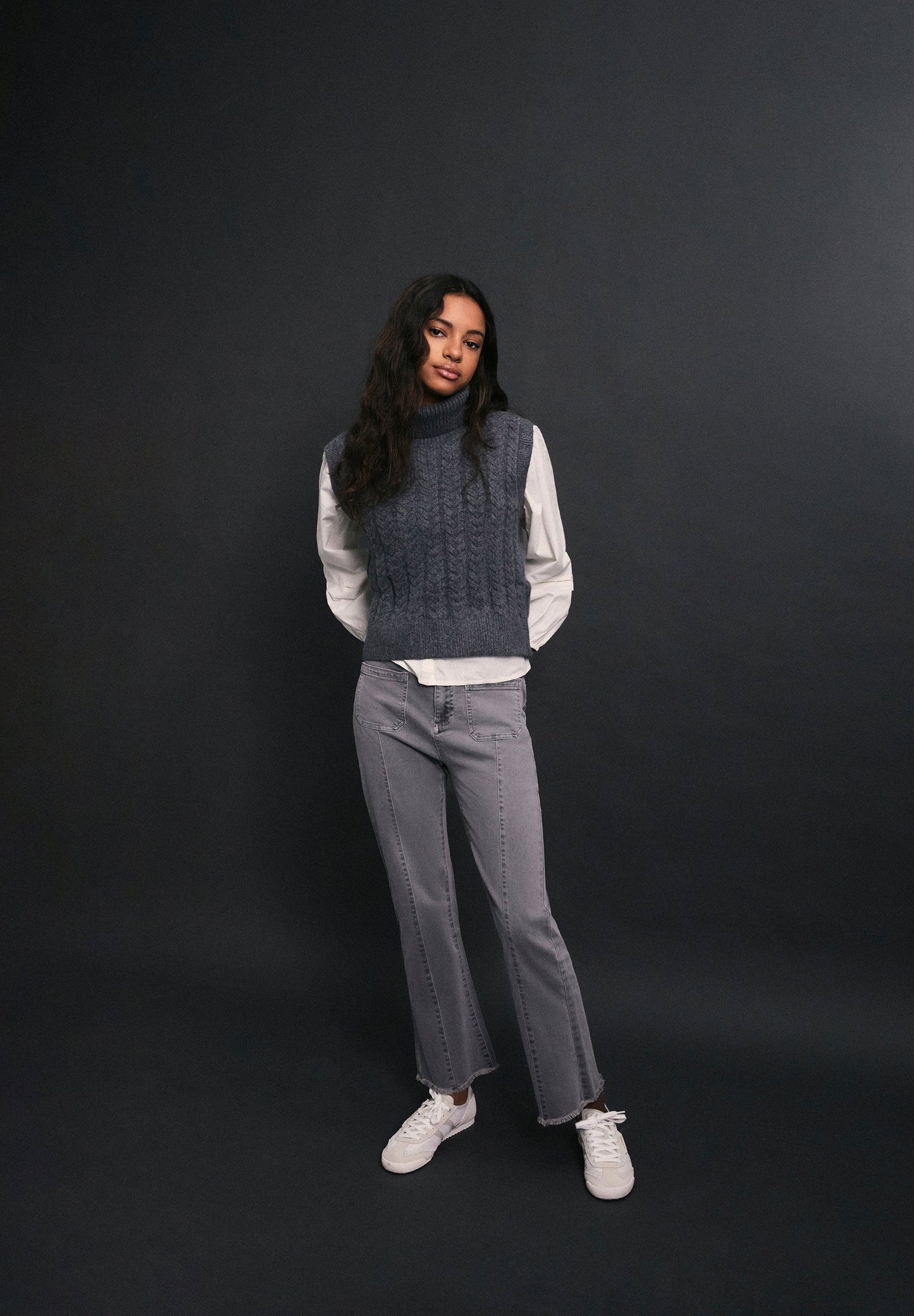 CALÇAS BOCA DE SINO COM FRANJAS