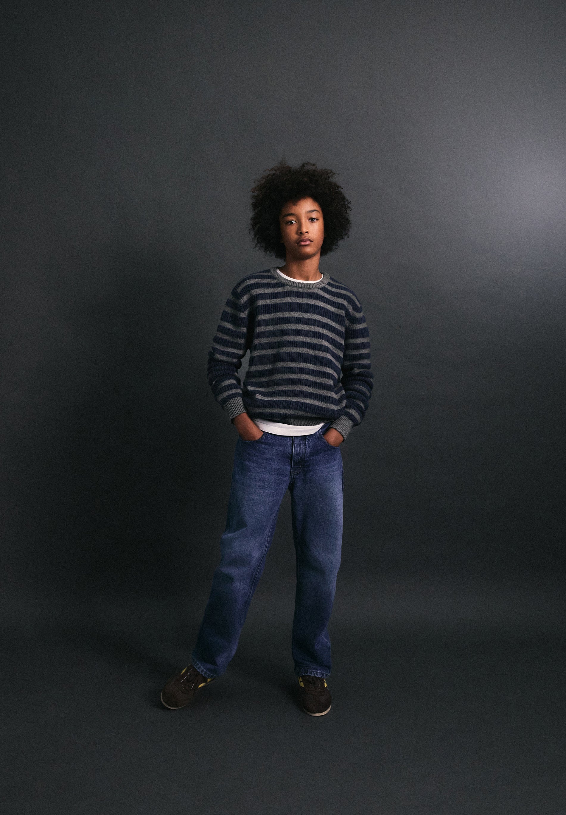 SWEATER ÀS RISCAS COM DECOTE REDONDO