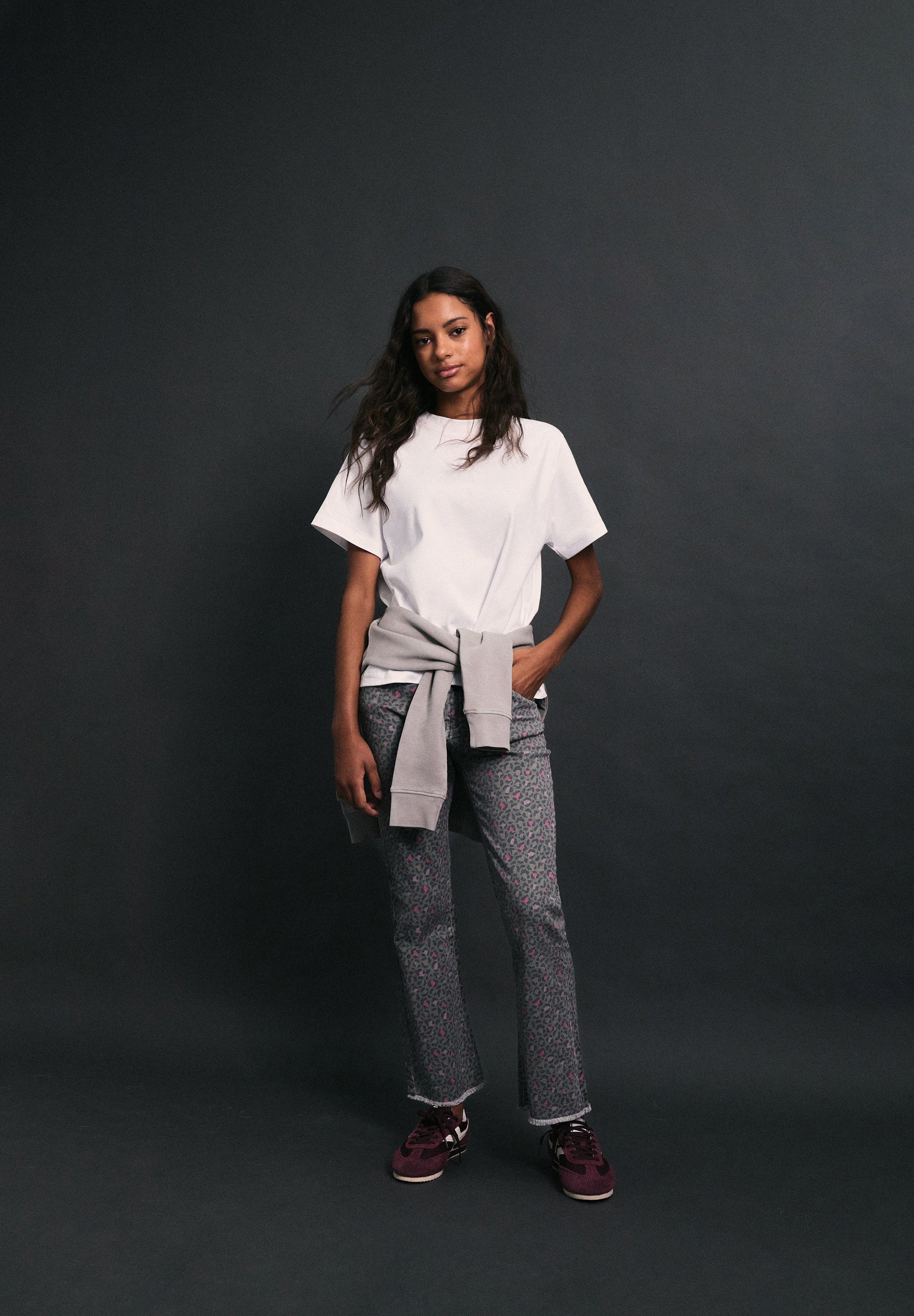 CALÇAS BOCA DE SINO ESTAMPADAS