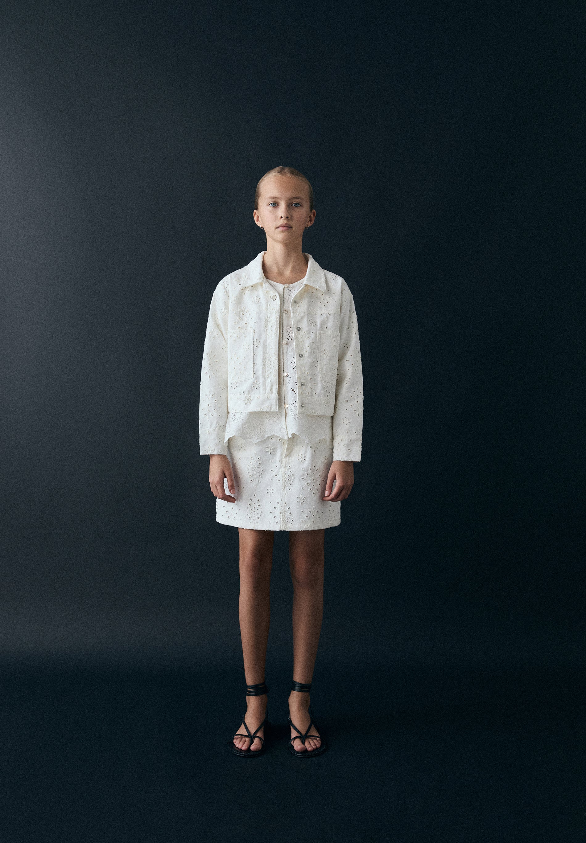 CARDIGAN PERFURADO