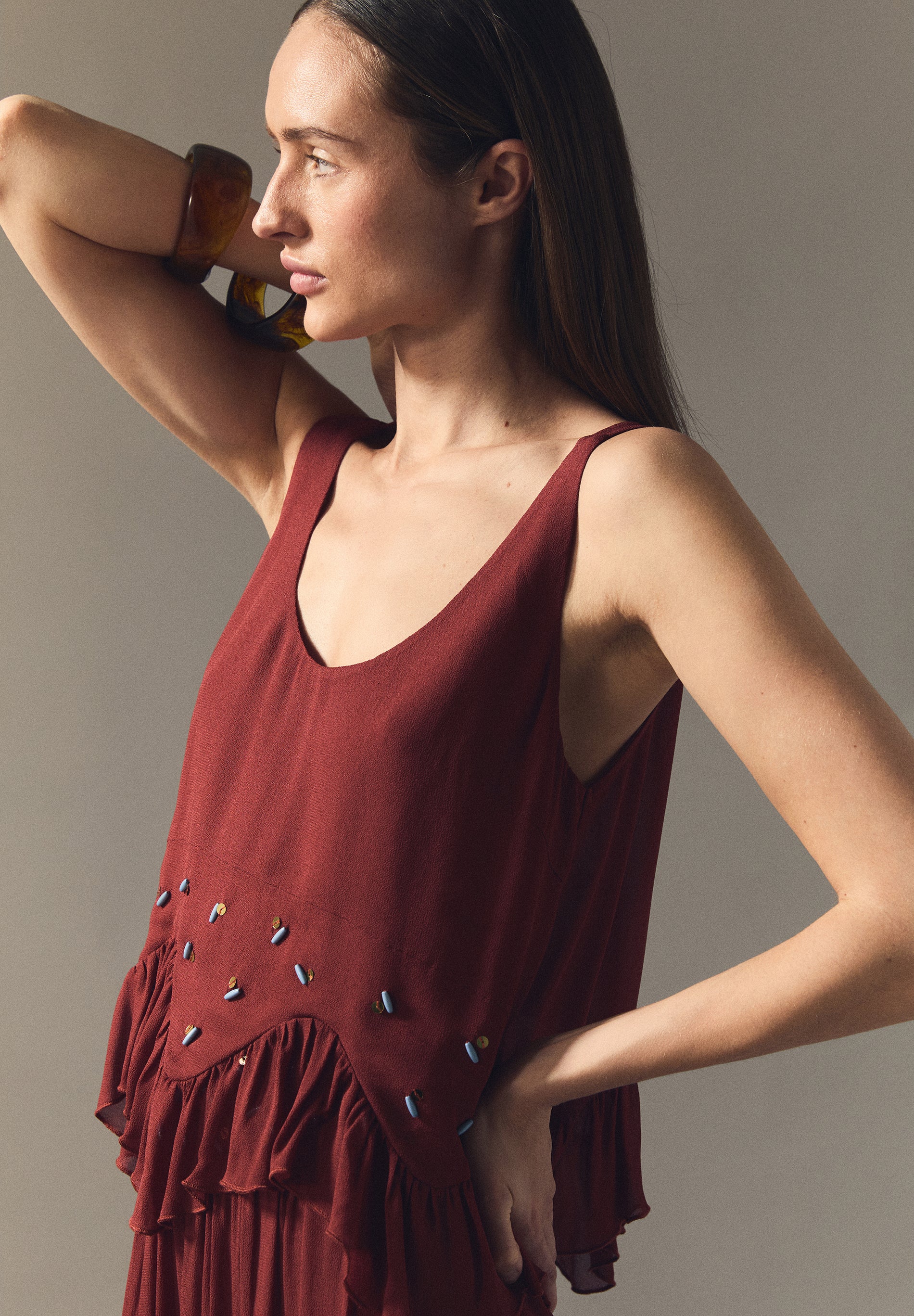 TOP FLUIDO COM APLIQUES