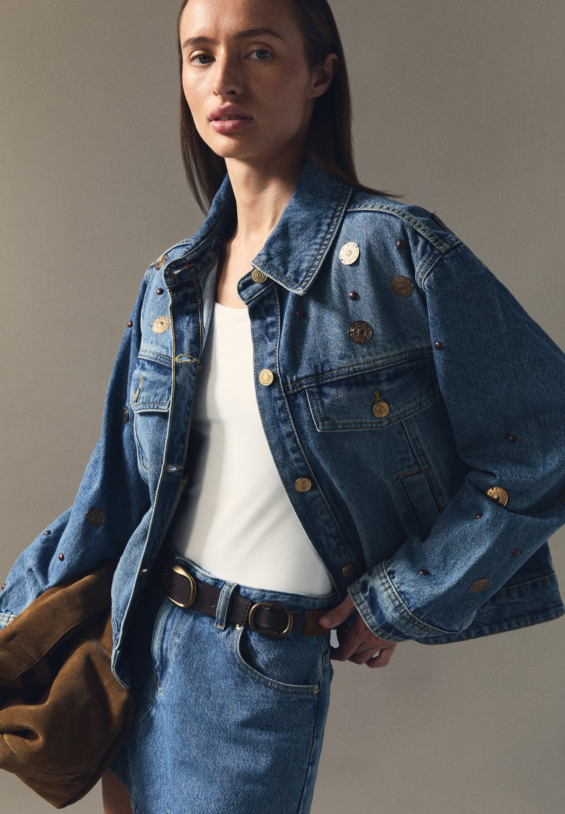 CARDIGAM JEANS COM TACHAS