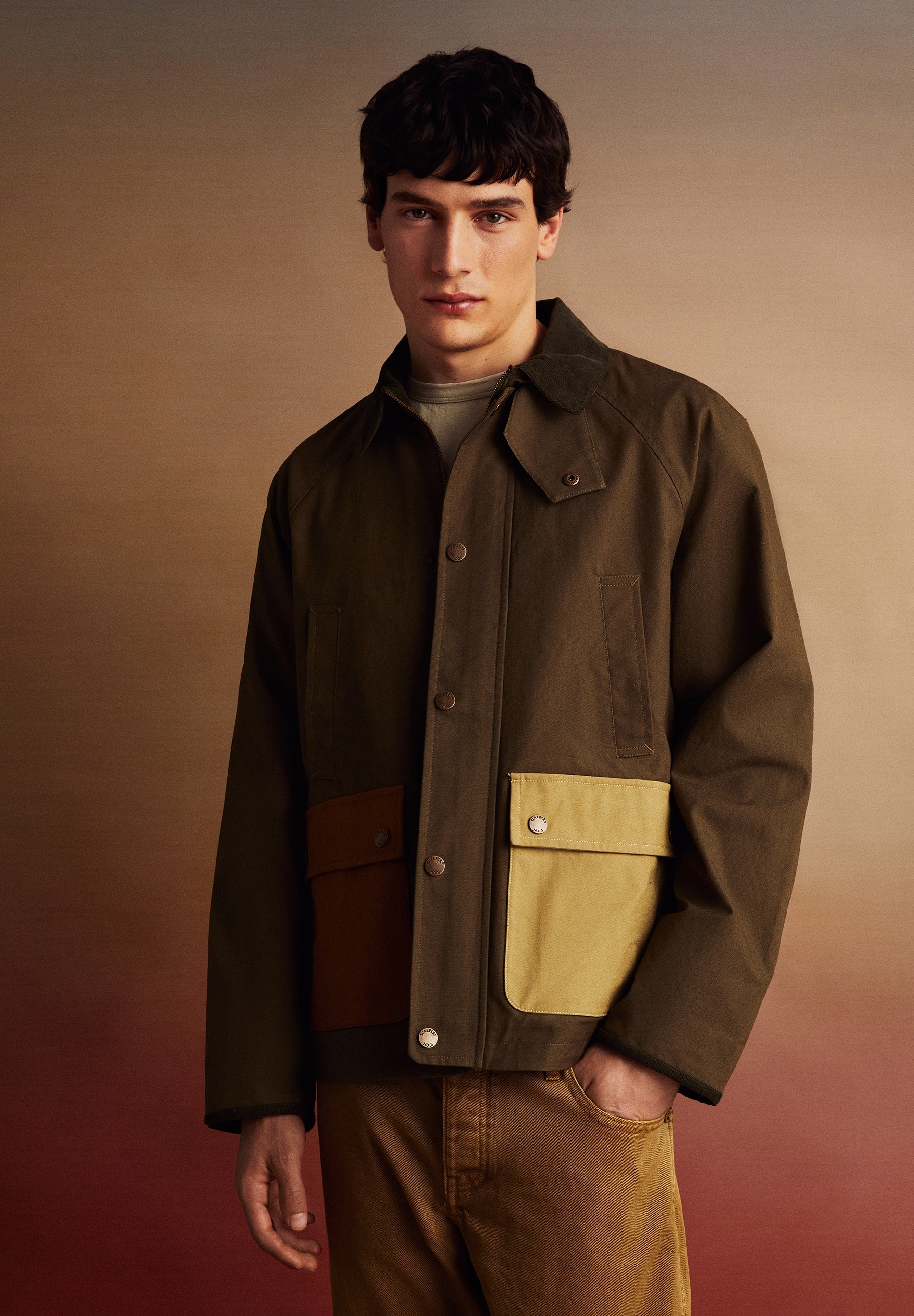 PARKA COM BOLSOS BICOLORES