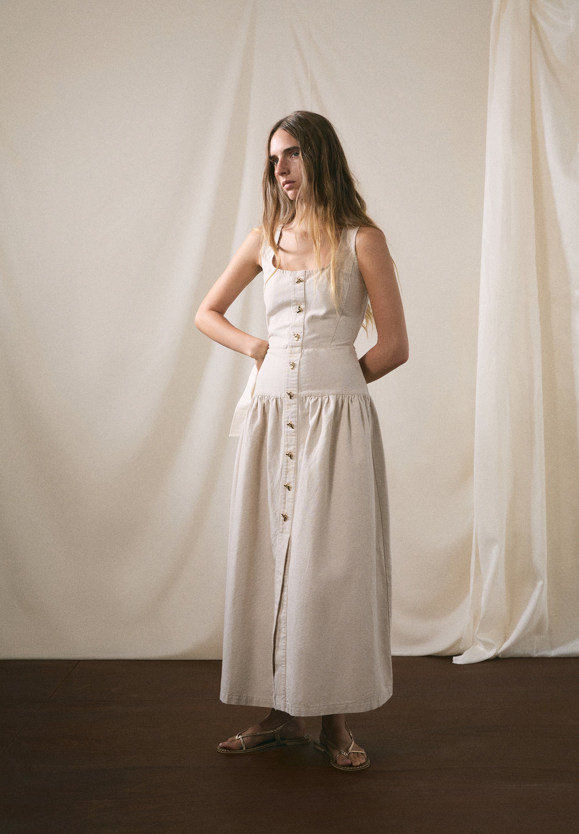 VESTIDO DENIM COM BOTÕES