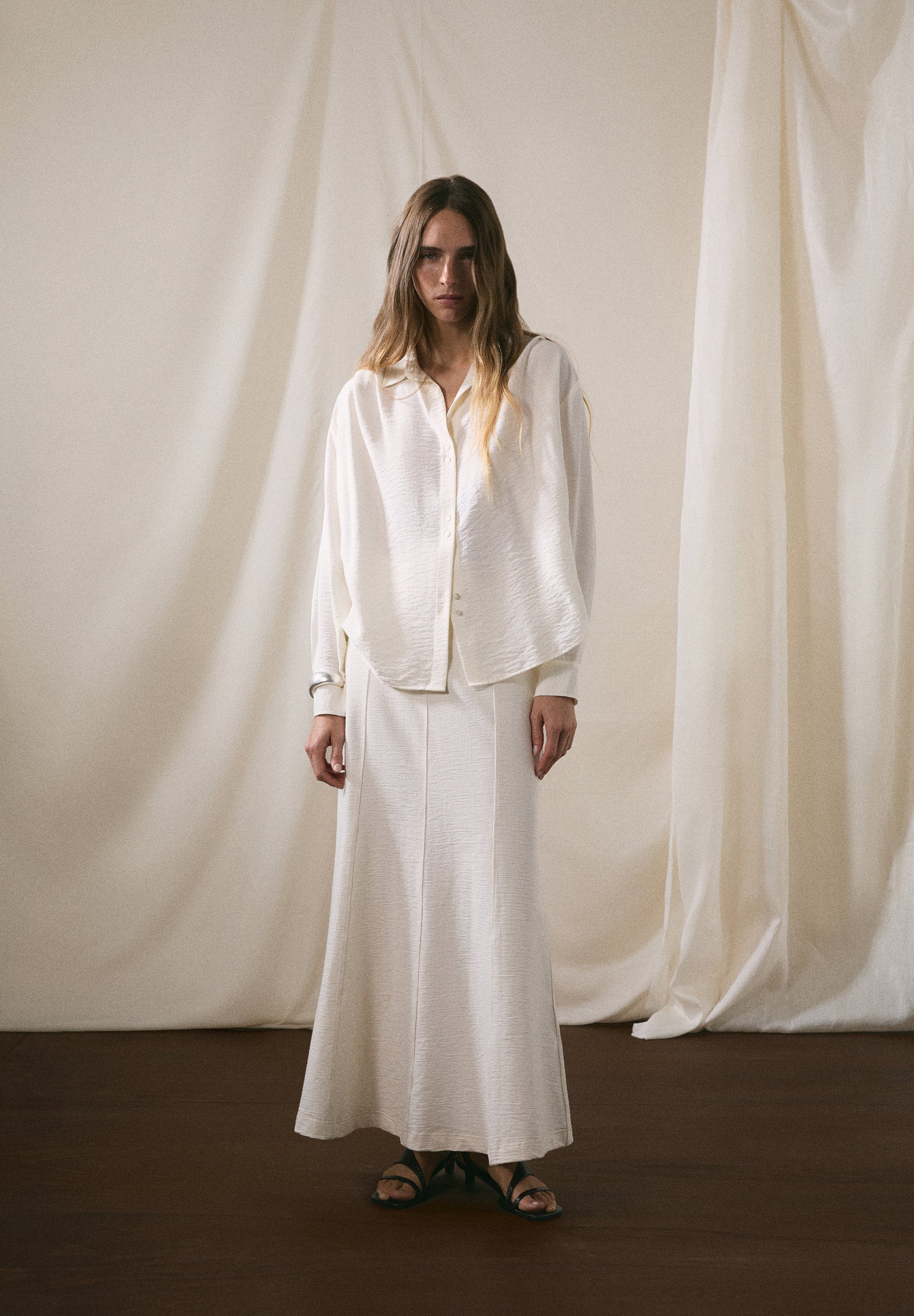 SAIA MIDI COM TEXTURA