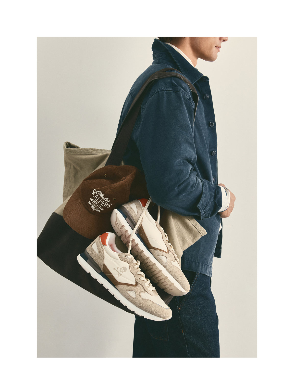 des_250926_sneakers_h_12