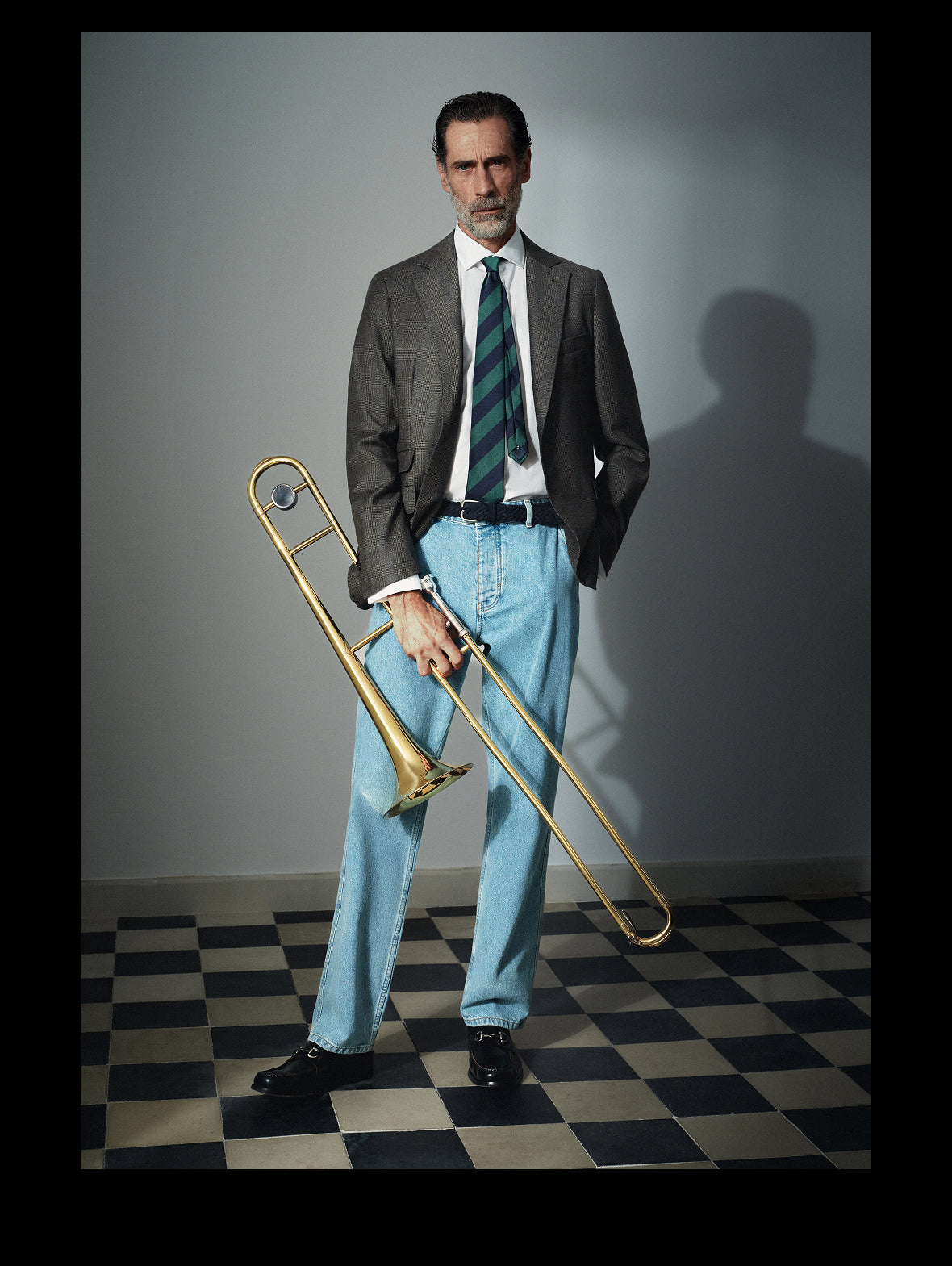 mob_111026_tailoring_h_21