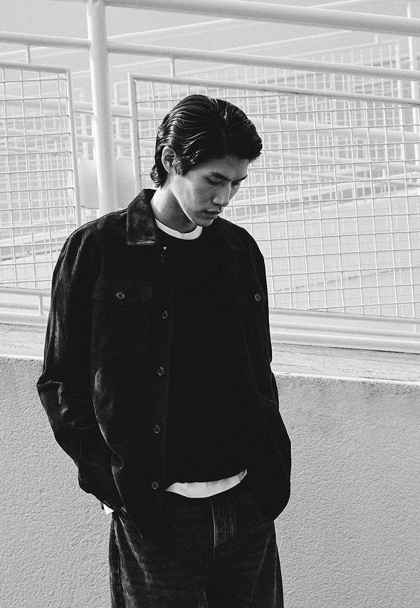 CAMISA COMPRIDA DE CAMURÇA COM BOLSOS