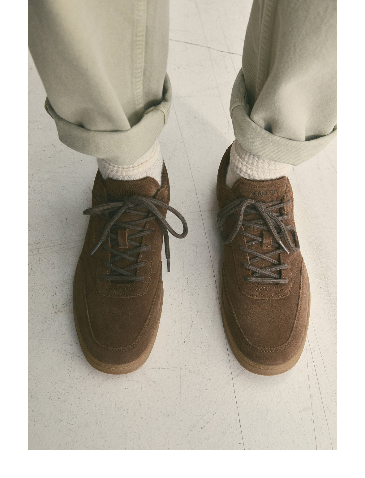 mob_250926_sneakers_h_09